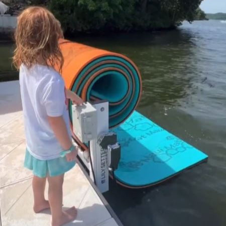 Lily Setter - Dock Setter